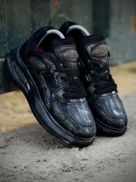 کتونی اسپرت(fashion)مشکی نقره ای