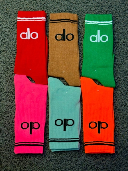 جوراب ساق بلند alo